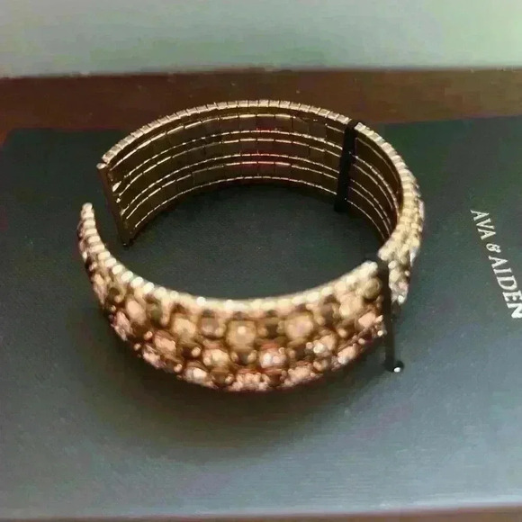 Brand new! Ava and Aiden Gold Sparkly bracelet! - Picture 3 of 5